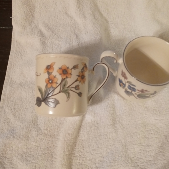 Set of 2 Mikasa coffee cups - Picture 3 of 4